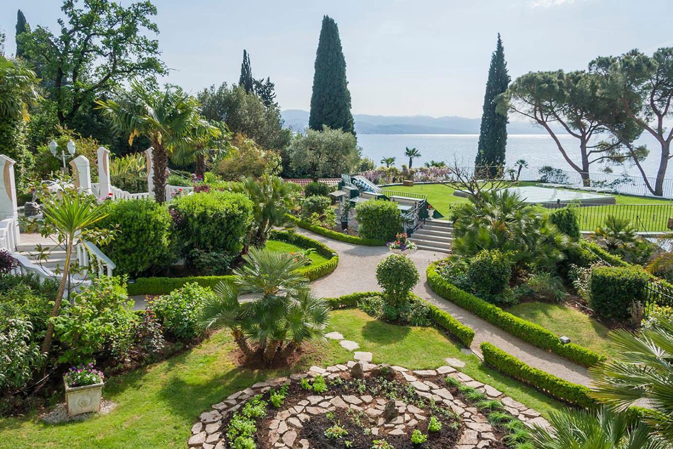 Hotel Miramar Opatija Exterior photo